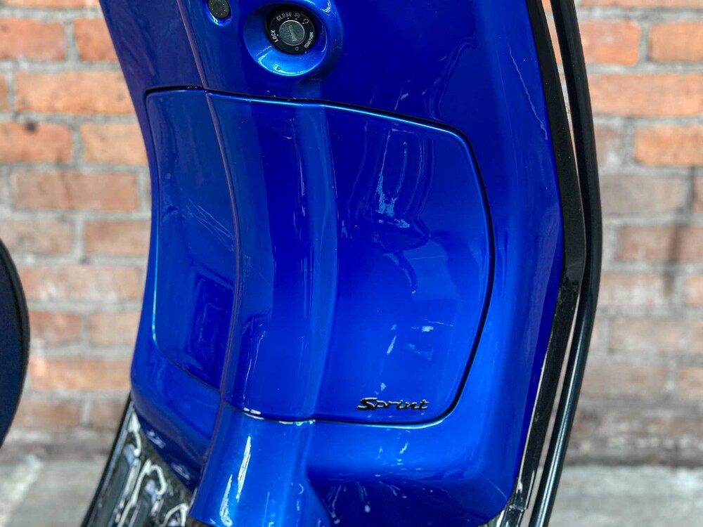 Piaggio Vespa Sprint 80cc 2018 (FULL OPTION), DRP-14-S Scooter Bromscooter