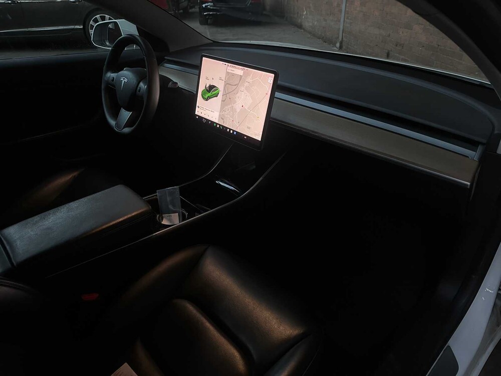 Tesla Model 3 Standard RWD Plus 60 kWh 238pk 2019, G-063-PJ