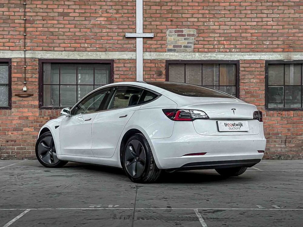 Tesla Model 3 Standard RWD Plus 60 kWh 238pk 2019, G-063-PJ