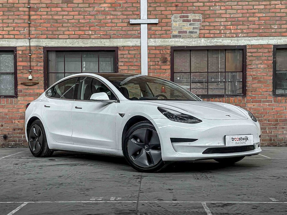 Tesla Model 3 Standard RWD Plus 60 kWh 238pk 2019, G-063-PJ