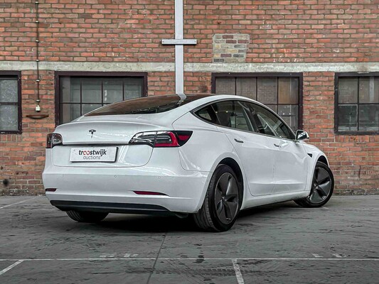 Tesla Model 3 Standard RWD Plus 60 kWh 238hp 2019, G-063-PJ