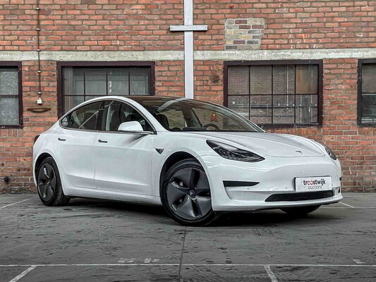 Tesla Model 3 Standard RWD Plus 60 kWh 238hp 2019, G-063-PJ