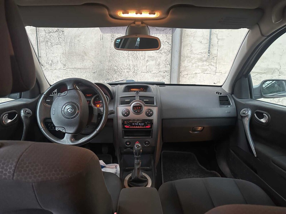 Renault Mégane Grand Tour 2.0-16V Dynam.Luxe 135PS 2005, 99-RV-ZB