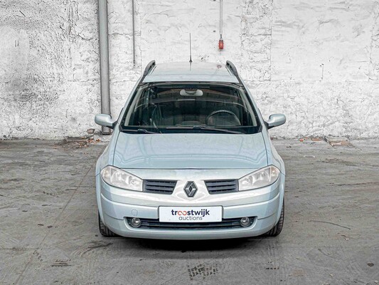 Renault Mégane Grand Tour 2.0-16V Dynam.Luxe 135hp 2005, 99-RV-ZB