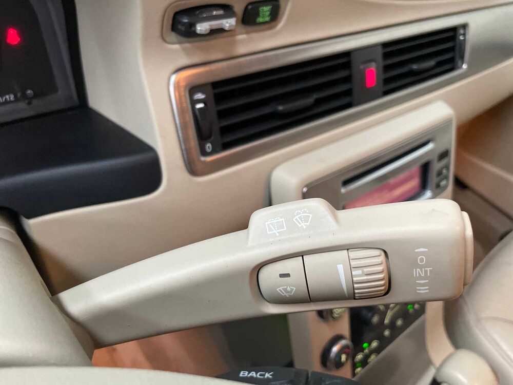 Volvo V70 3.0 T6 AWD Momentum 286PS 2007, X-718-KR