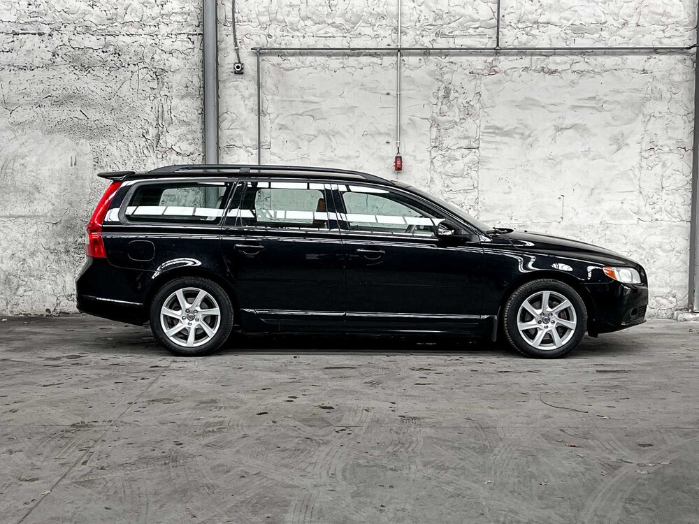 Volvo V70 3.0 T6 AWD Momentum 286PS 2007, X-718-KR