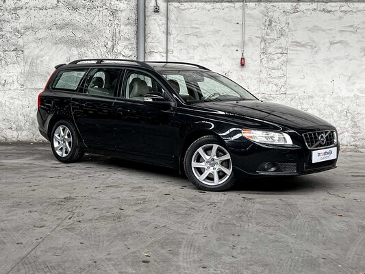 Volvo V70 3.0 T6 AWD Momentum 286hp 2007, X-718-KR