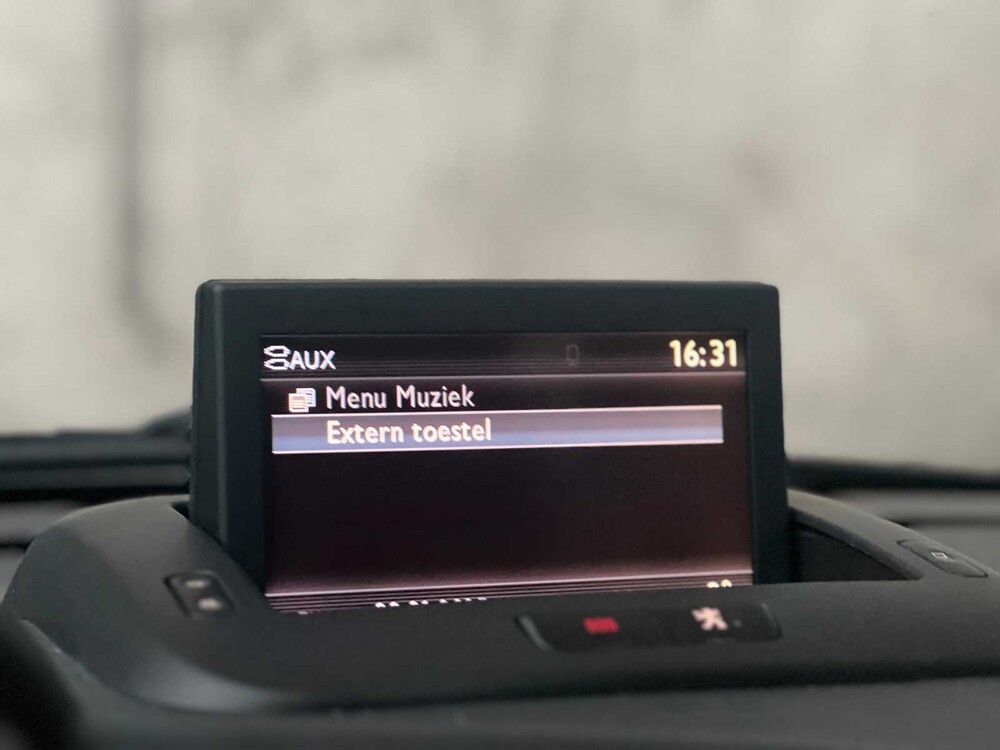 Peugeot 3008 1.6 THP ST 156PS 2011, 64-PJJ-1