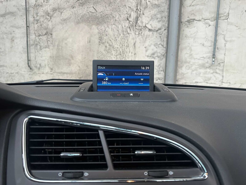 Peugeot 5008 1.6 THP Active 7p. 156PS 2012, 18-XVZ-7