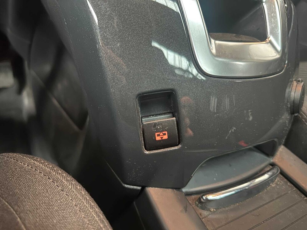 Peugeot 5008 1.6 THP Active 7p. 156PS 2012, 18-XVZ-7