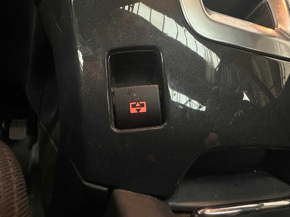 Peugeot 5008 1.6 THP Active 7p. 156PS 2012, 18-XVZ-7