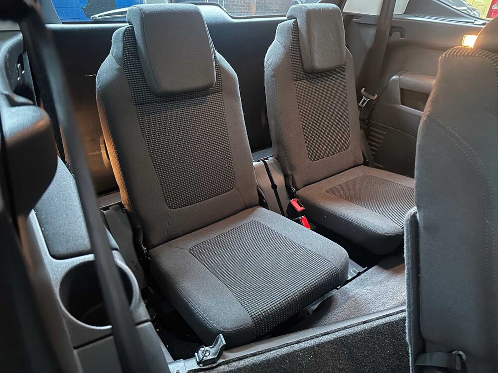 Peugeot 5008 1.6 THP Active 7p. 156PS 2012, 18-XVZ-7