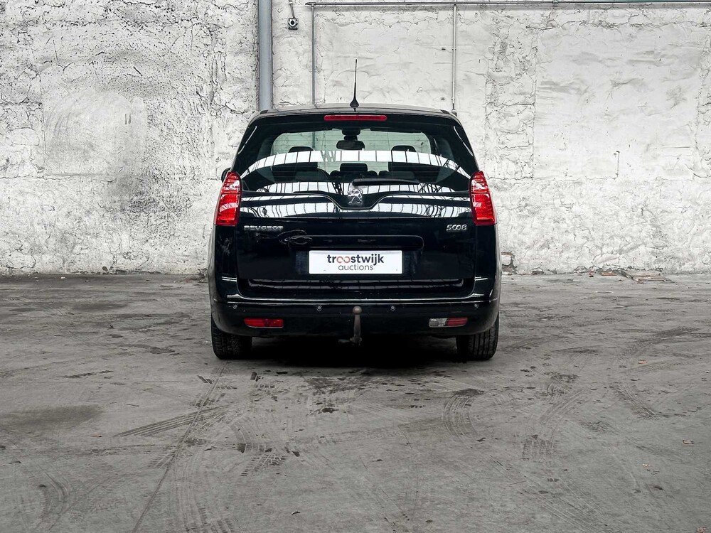 Peugeot 5008 1.6 THP Active 7p. 156PS 2012, 18-XVZ-7