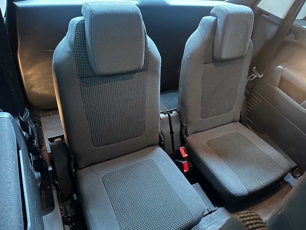 Peugeot 5008 1.6 THP Active 7p. 156PS 2012, 18-XVZ-7