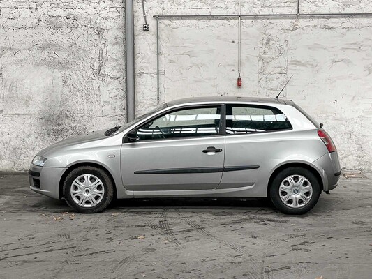 Fiat Stilo 1.2-16V Active 80hp 2003, 76-NK-LB