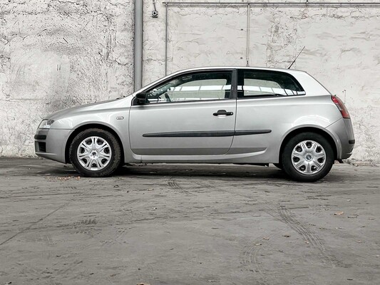 Fiat Stilo 1.2-16V Active 80hp 2003, 76-NK-LB