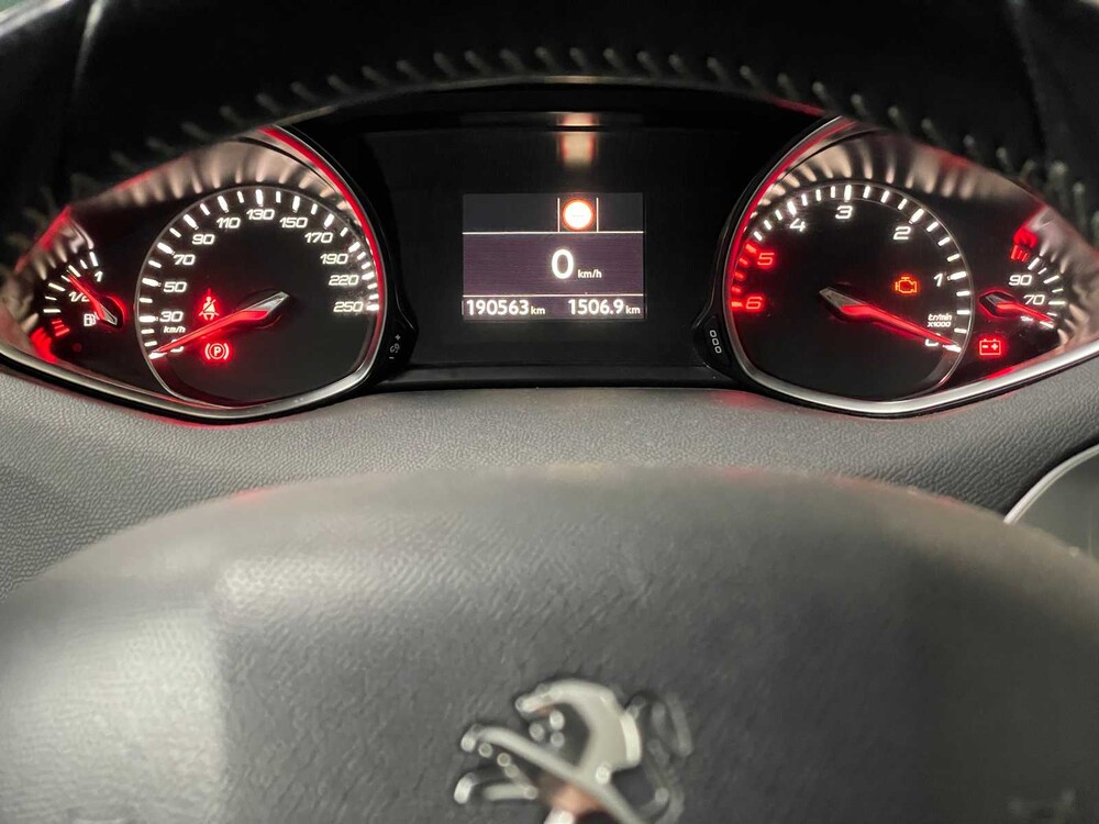 Peugeot 308 1.5 BlueHDi Blue Lease Premium 131PS 2019, XG-692-V