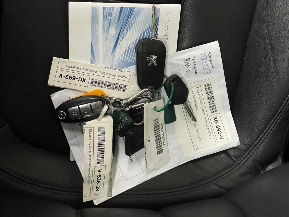 Peugeot 308 1.5 BlueHDi Blue Lease Premium 131PS 2019, XG-692-V