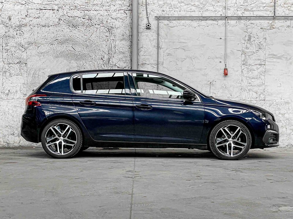 Peugeot 308 1.5 BlueHDi Blue Lease Premium 131PS 2019, XG-692-V