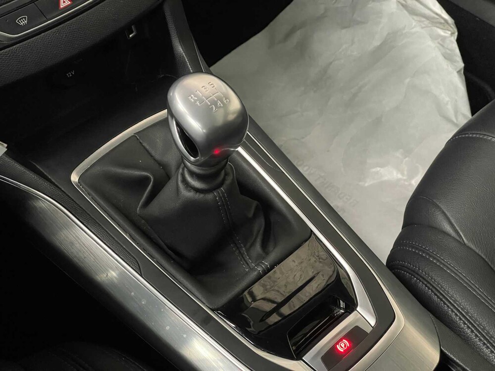 Peugeot 308 1.5 BlueHDi Blue Lease Premium 131PS 2019, XG-692-V