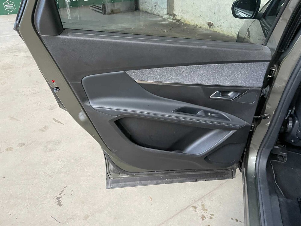 Peugeot 5008 1.2 PT BL. Premium 131PS 2020, H-094-HS