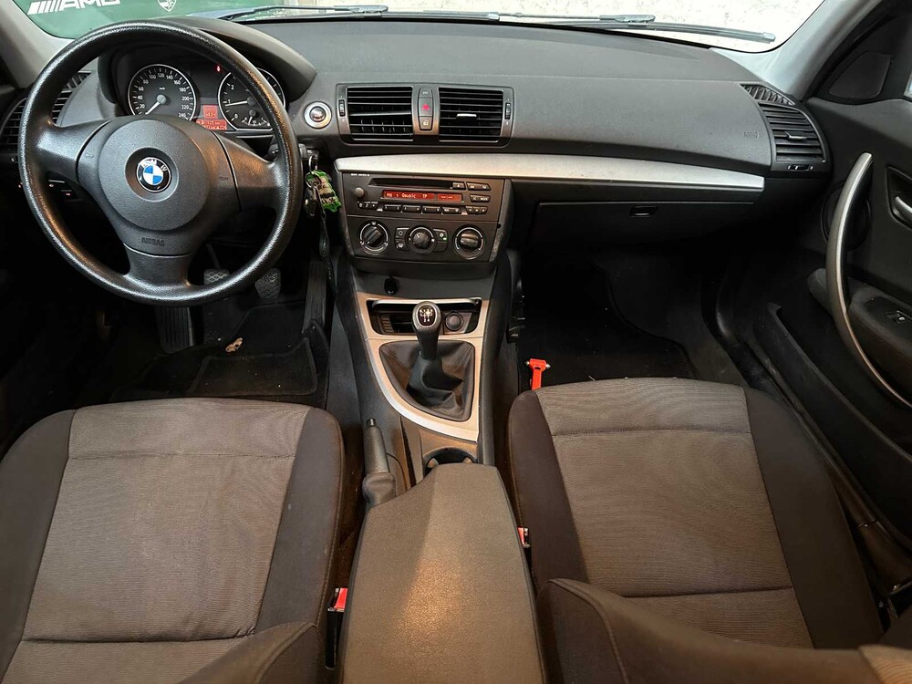 BMW 116i Business Line 1er 116PS 2006, 77-SG-JZ