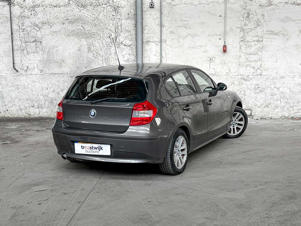 BMW 116i Business Line 1er 116PS 2006, 77-SG-JZ