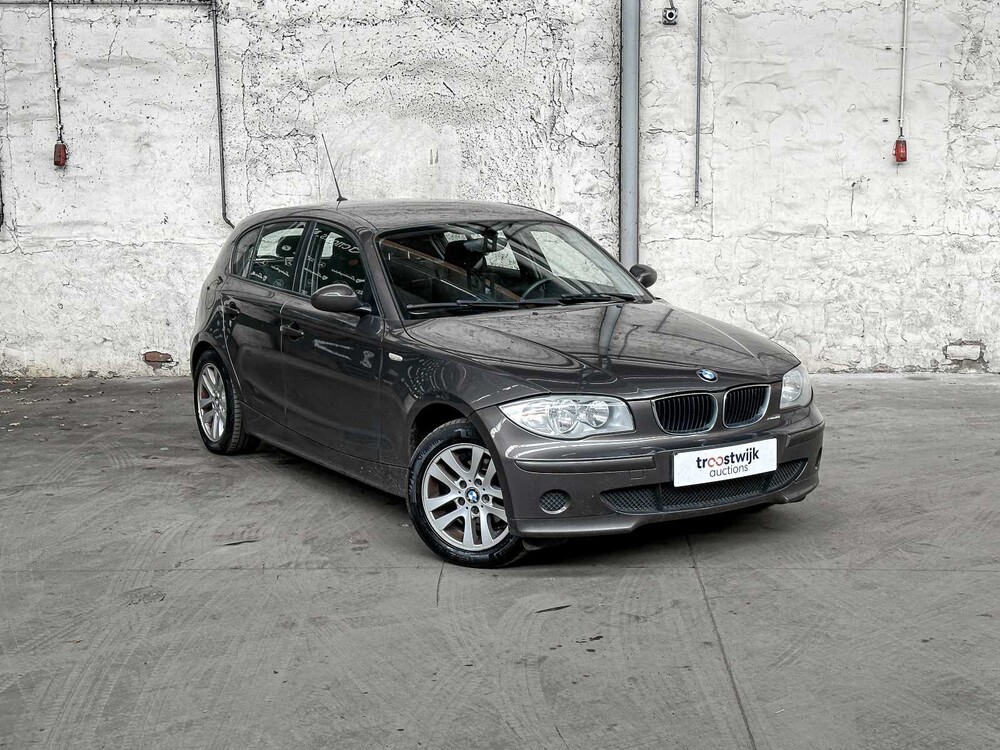 BMW 116i Business Line 1er 116PS 2006, 77-SG-JZ