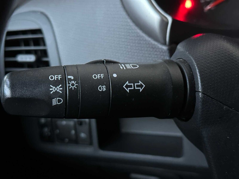 Nissan Micra 1.5dCi e-Vision 65PS 2004, 49-PS-TF