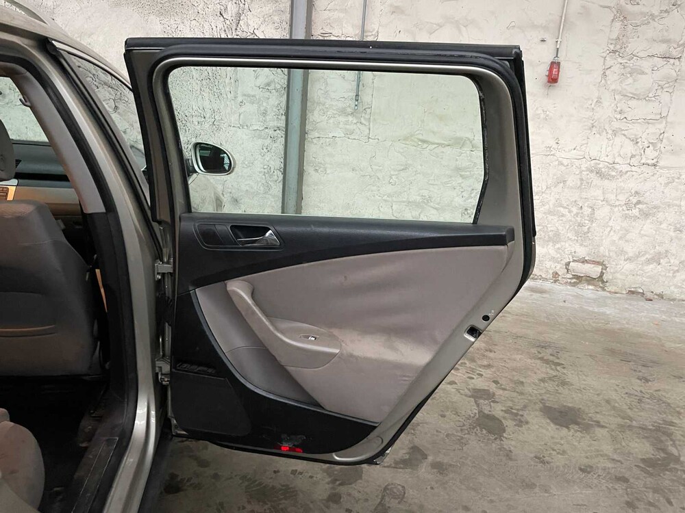 Volkswagen Passat Variant 2.0 TDI Comfortline 140PS 2006 (Original-NL), 83-SR-SX