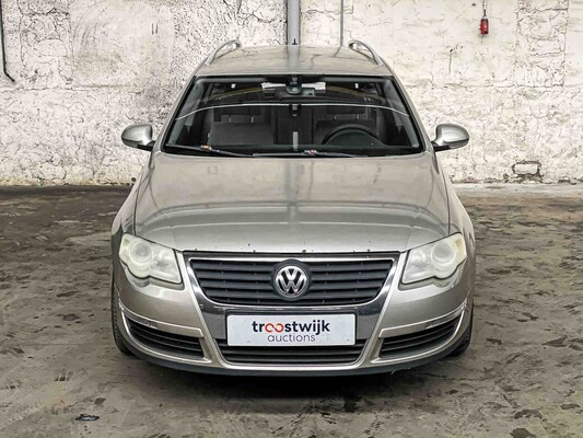 Volkswagen Passat Variant 2.0 TDI Comfortline 140hp 2006 (Original-NL), 83-SR-SX