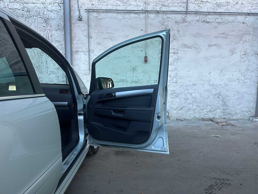 Opel Zafira 2.2 Cosmo 150PS 2009 (Original-NL), 71-KBL-3