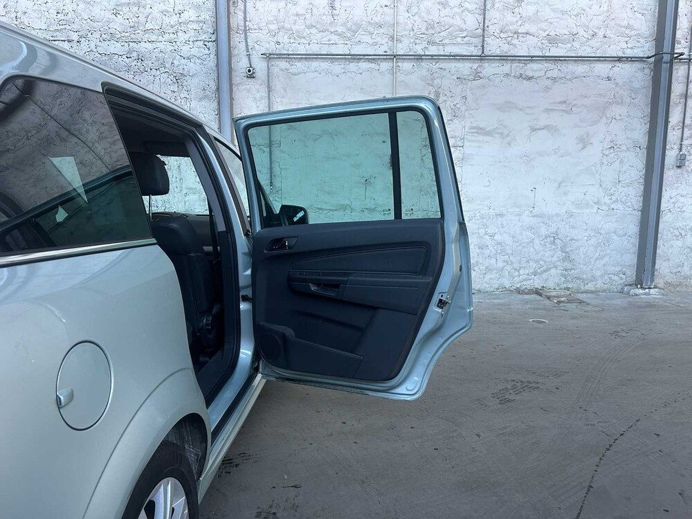 Opel Zafira 2.2 Cosmo 150PS 2009 (Original-NL), 71-KBL-3
