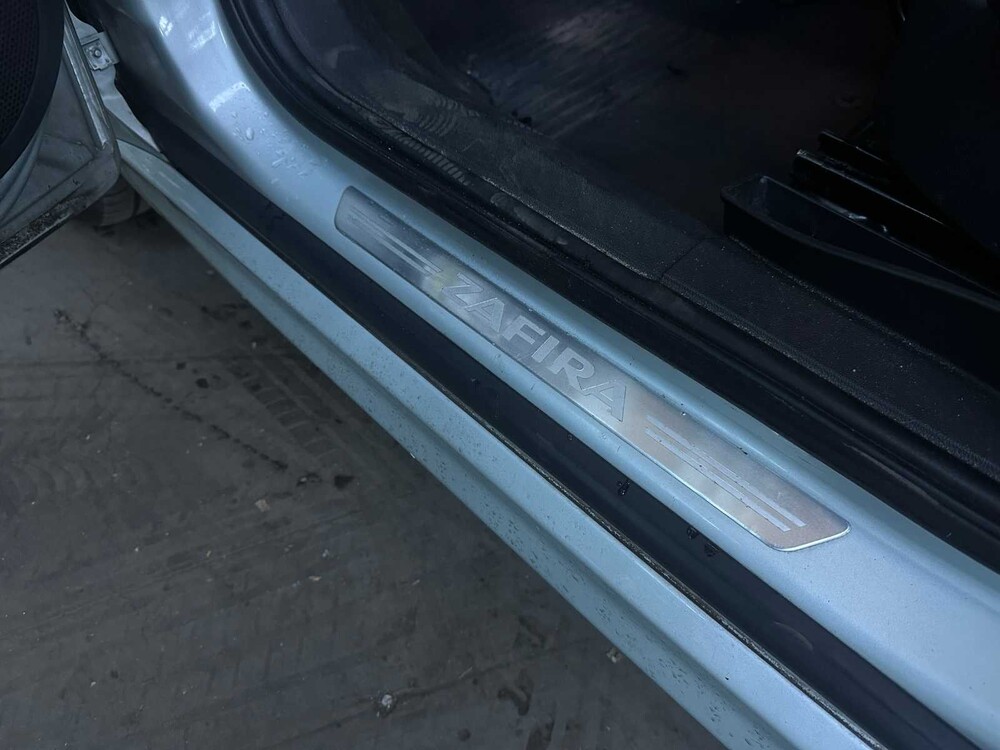 Opel Zafira 2.2 Cosmo 150PS 2009 (Original-NL), 71-KBL-3