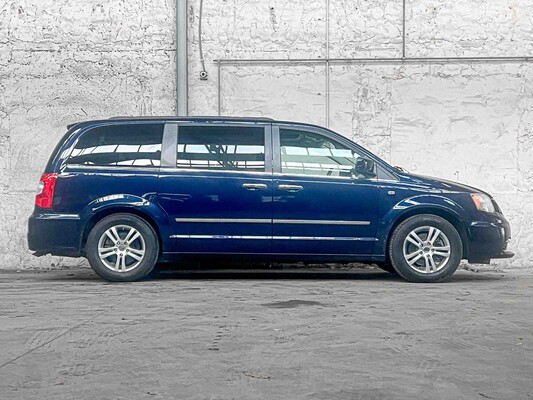 Lancia Voyager 3.6 V6 Platinum 283hp 2012, R-831-FN