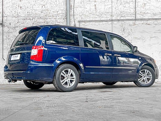 Lancia Voyager 3.6 V6 Platinum 283hp 2012, R-831-FN