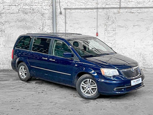 Lancia Voyager 3.6 V6 Platinum 283hp 2012, R-831-FN