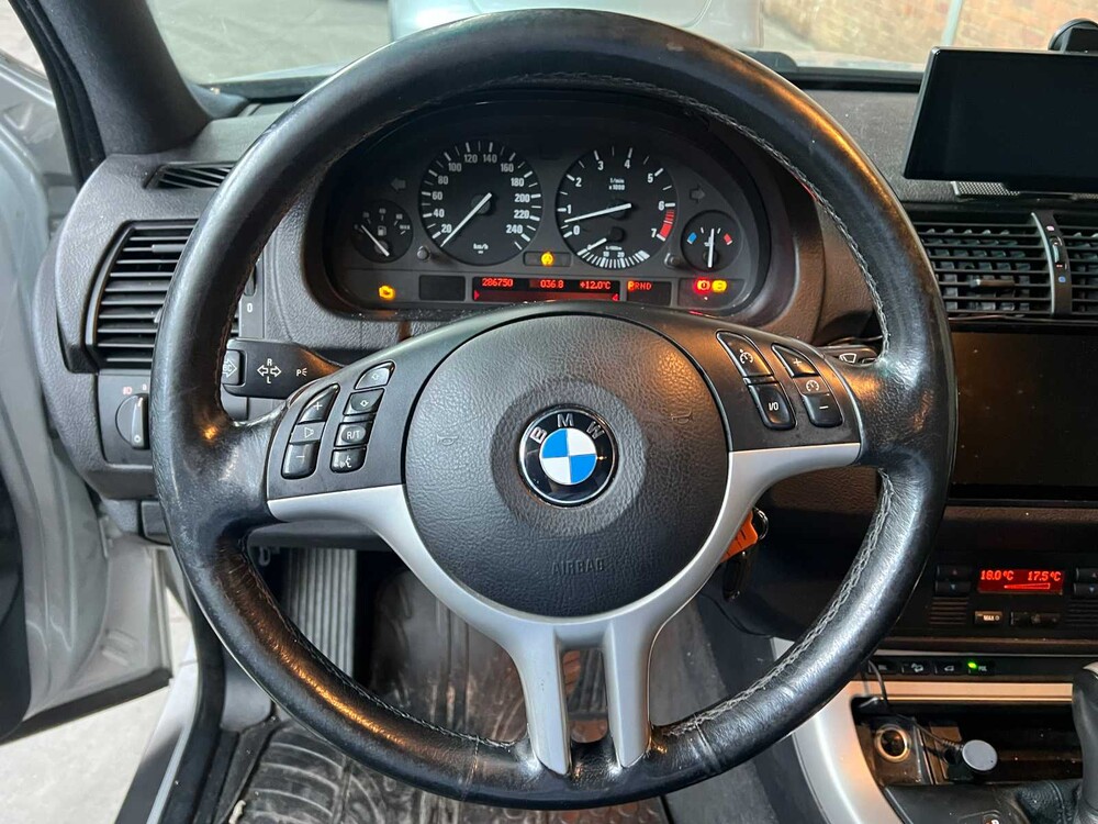 BMW X5 3.0i Executive 231PS 2004 (Original-NL), 33-PF-LZ