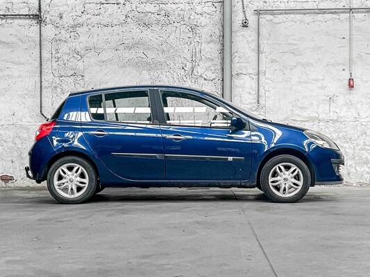 Renault Clio 1.2-16V Team Spirit 75hp 2006, 38-SR-DS