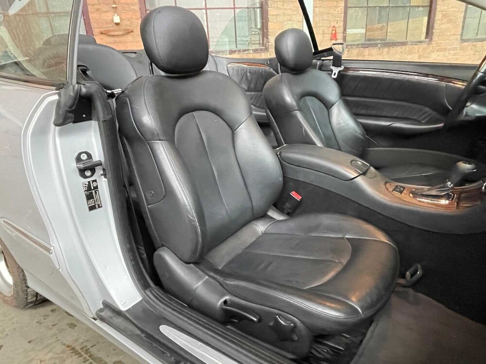 Mercedes-Benz CLK280 Elegance 3.0 V6 231PS 2006 CLK-Klasse Cabrio, 97-SX-BH