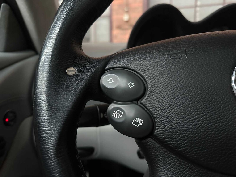 Mercedes-Benz SL55 AMG 5.5 V8 500PS 2005 SL-Klasse, N-517-ZK Youngtimer