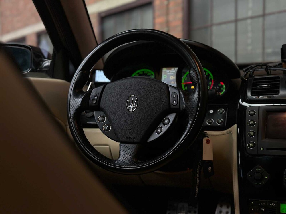 Maserati Quattroporte 4.2 V8 Sport GT 401PS ZF 2008 -Youngtimer-