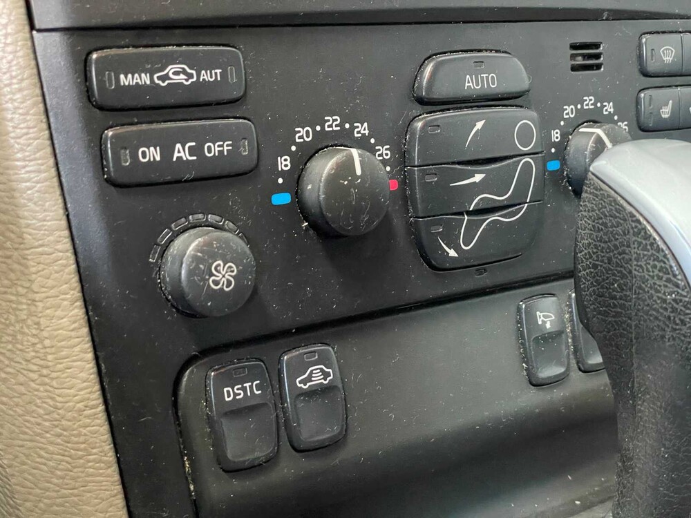 Volvo XC90 2.5 T 209hp 2004, 21-NR-TZ