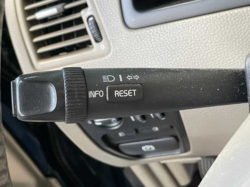 Volvo XC90 2.5 T 209hp 2004, 21-NR-TZ