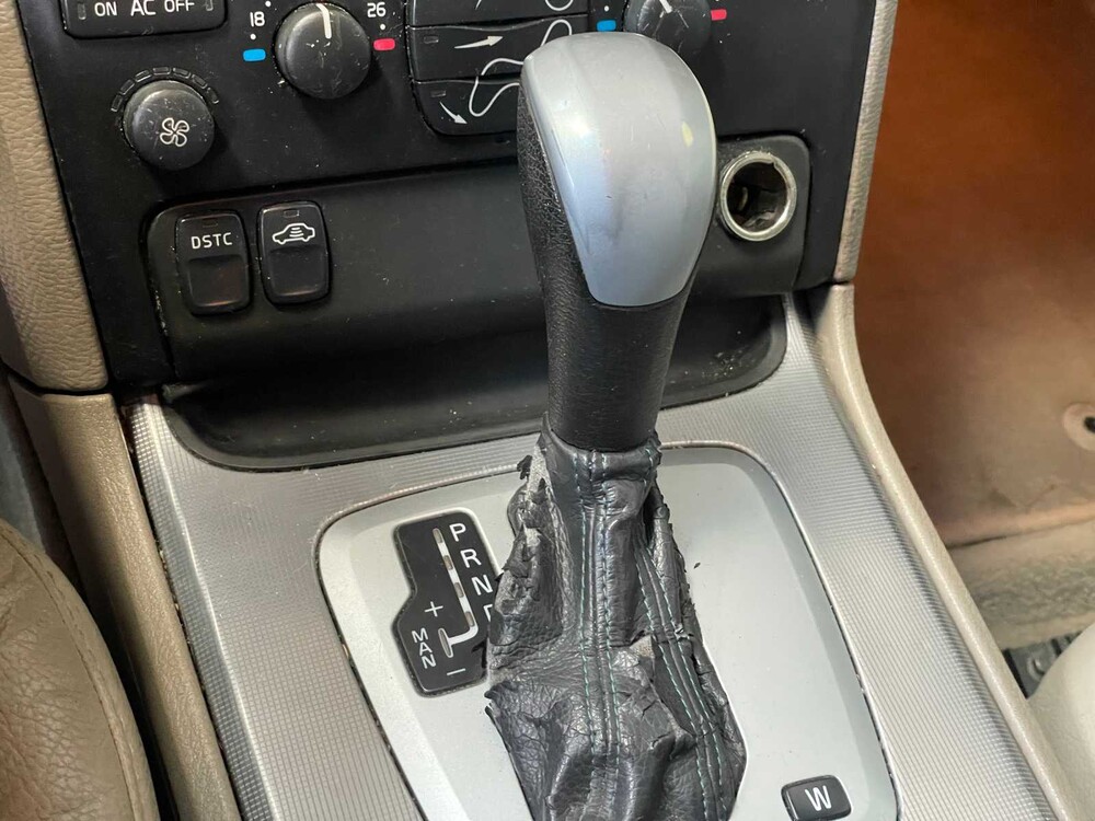 Volvo XC90 2.5 T 209hp 2004, 21-NR-TZ