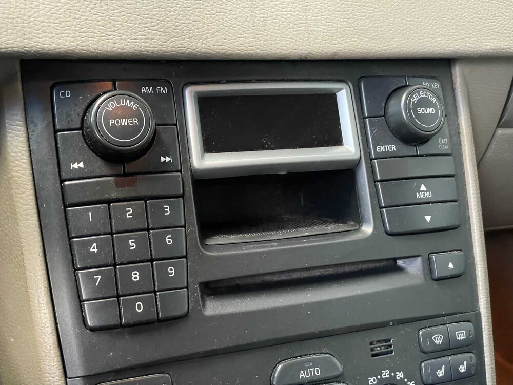 Volvo XC90 2.5 T 209hp 2004, 21-NR-TZ