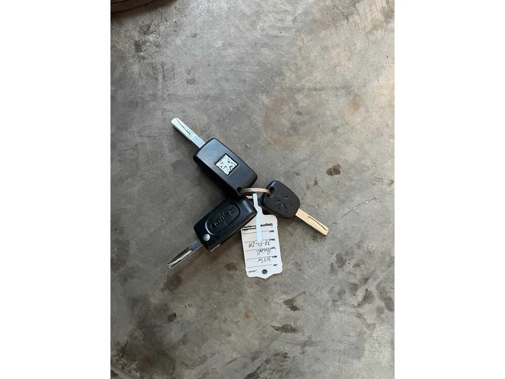 Peugeot 307 sw 2.0-16V XSi 140PS 2006, 78-SJ-ZH