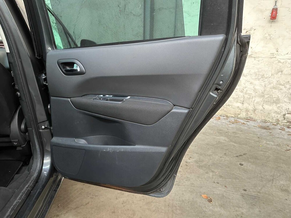 Peugeot 5008 1.6 THP GT 5p. 156pk 2010, 55-LSJ-2