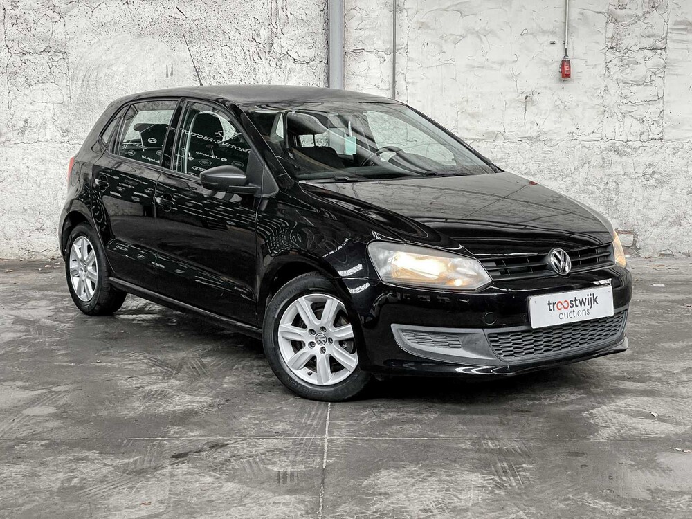  Volkswagen Polo 1.2 Easyline 60hp 2011, 12-SLR-6