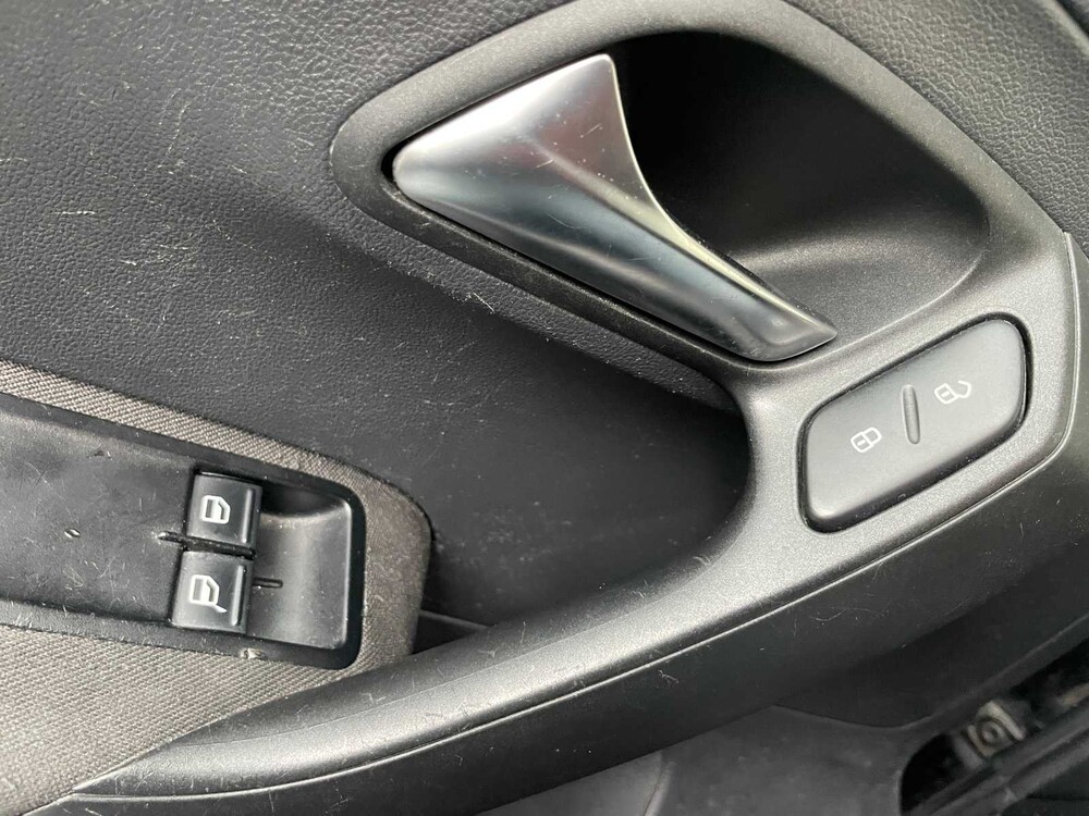  Volkswagen Polo 1.2 Easyline 60hp 2011, 12-SLR-6